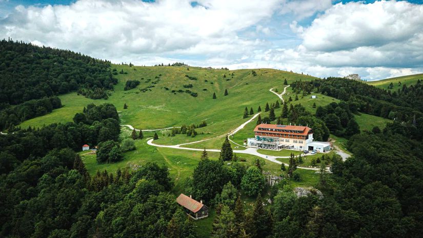 Hotel Kráľova studňa je cieľovou stanicou. Ide...