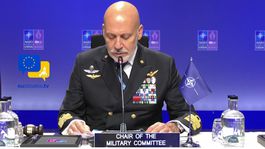 Taliansky admirál Giuseppe Cavo Dragone,...