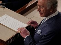 Britský kráľ Karol III. Kongres