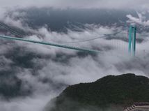 Huajiang Grand Canyon Bridge, najvyšší most sveta, Reuters, NEPOUZIVAT