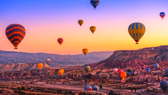 turecko kapadokia balony cestovanie dovolenka strednaW