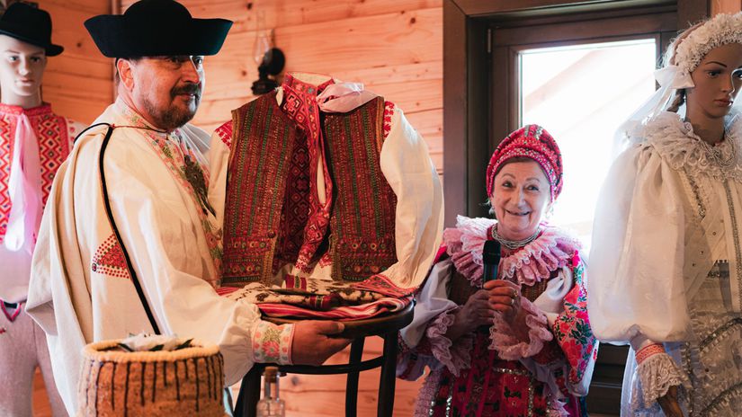 Stálu expozíciu V krojoch a príbehoch nájdu...