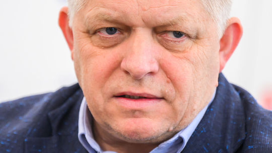 Fico odobril samosprávam prekročenie limitu pri tvorbe rozpočtov