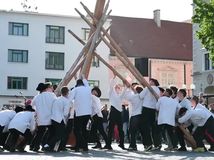 stavanie mája, Trnava