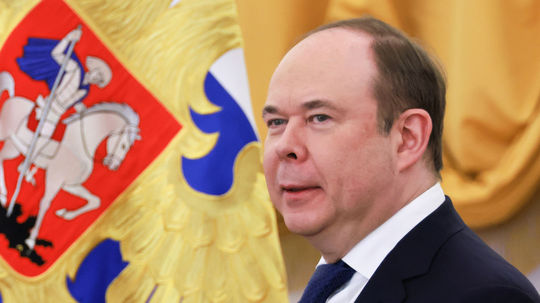 Rozprávkové bohatstvo z ničoho? Putinovi verní našli spôsob, ako „zarobiť“ miliardy cez svoje matky