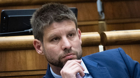 September môže byť v parlamente výbušný. PS nevylučuje tvrdý ústavný krok