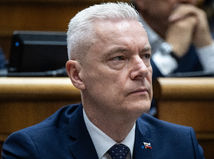 Prehovoril muž z „Ferenčákovej“ garáže. Pridal svoju verziu k desiatkam tisíc eur v hotovosti, poslanec reaguje