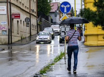 počasie dážď Prešov zrážky chodec dáždnik