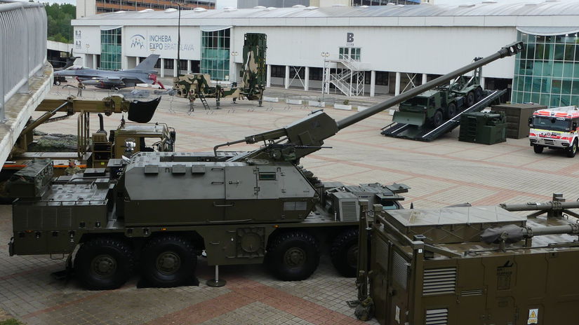 Slovenská 155 mm samohybná kanónová húfnica...
