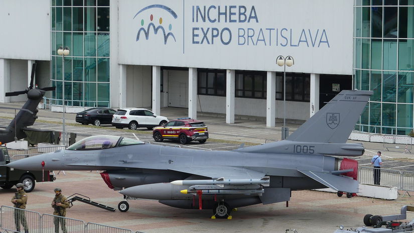 Slovenská stíhačka F-16