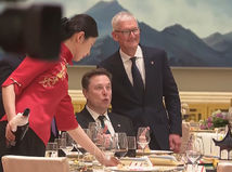 Elon Musk, Tim Cook, Čína, Reuters, NEPOUZIVAT