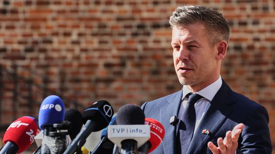 Po úteku Ziobra do USA prišla nová verzia. Magyar spochybnil maďarskú trasu