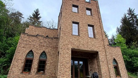 Extravagantné stavby vyvolávajú búrlivé diskusie. Pre niekoho sú gýčom, pre iných splneným snom