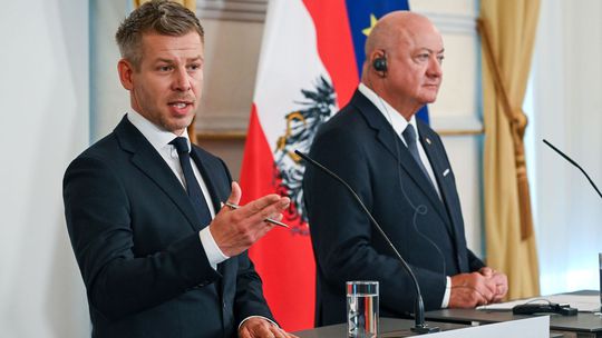 Maďarsko sa vracia do hry: Magyar sľubuje novú éru s Rakúskom aj reštart V4