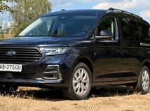 Test: Ford Grand Tourneo Connect. Plug-in...