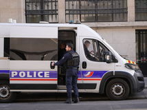 polícia francúzsko