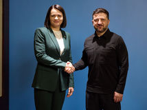Zelenskyj prijal Cichanovskú v Kyjeve.