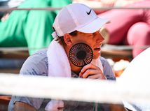 Neuveriteľné! Sinner vypadol z Roland Garros