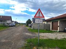 Znacka prasi sa  4 