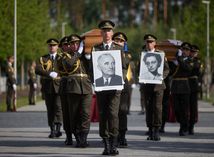 pochovanie Melynk s manzelkou