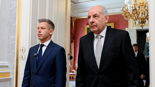 Magyar sa postavil Sulyokovi zoči-voči. Po stretnutí poslal prezidentovi tvrdý odkaz