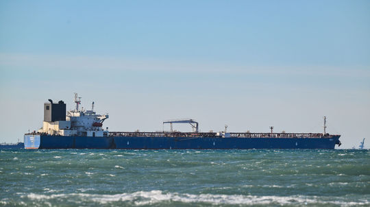 Američania zasiahli tanker s indickou posádkou. Na