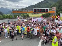 uzavretá Brennerska diaľnica, aktivisti, Rezters, NEPOUZIVAT