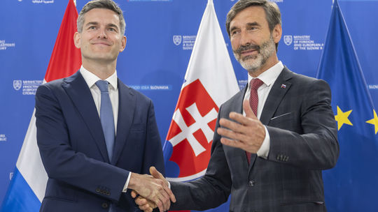 Rusko neponúka mier, tvrdí šéf holandskej diplomacie. S Blanárom sa nezhodli na riešení vojny