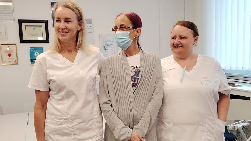S lekárkami Martinou Konkoľovou (vľavo) a...