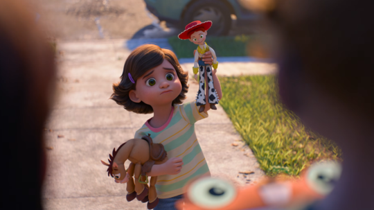Toy Story 5 nebude iba o nostalgii. Hračky čaká boj s technológiou, do príbehu vstúpi aj Taylor Swift