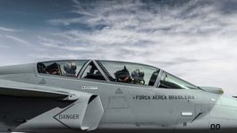 Dvojsedadlové stíhacie lietadlo SAAB Gripen F