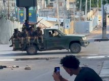 Mogadišo, Somálsko, militanti