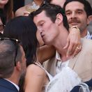 Dua Lipa a herec Callum Turner 
