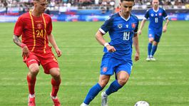 Úmysel alebo lajdáctvo? Slováci si počas zápasu reprezentácie v Košiciach všimli do oči bijúcu chybu