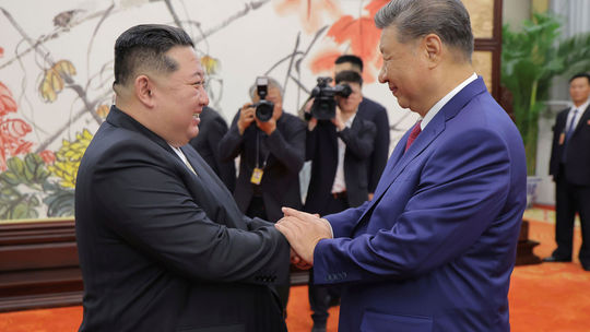 Čína sa nechce deliť o Kima s Putinom. Problém môže mať aj T