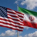 Zástavy USA a Iránu - obrázok vytvorený AI
