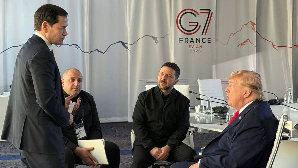 Zelenskyj sa na summite G7 stretol s Trumpom aj...