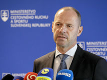 SR Keketi MCRŠ Zákony Podpora CR crtur Financie BAX