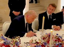 Donald Trump, Emmanuel Macron