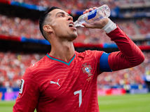 Houston, máme problém! Ozvala sa Ronaldova...