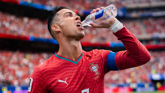 Houston, máme problém! Ozvala sa Ronaldova sestra a poriadne priliala olej do ohňa. V Portugalsku sa spomína občianska vojna