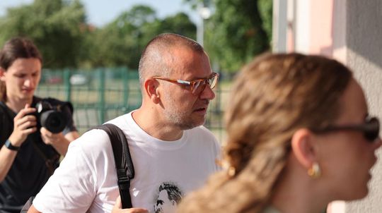 Peter Tóth prichádza na pojednávanie v kauze...
