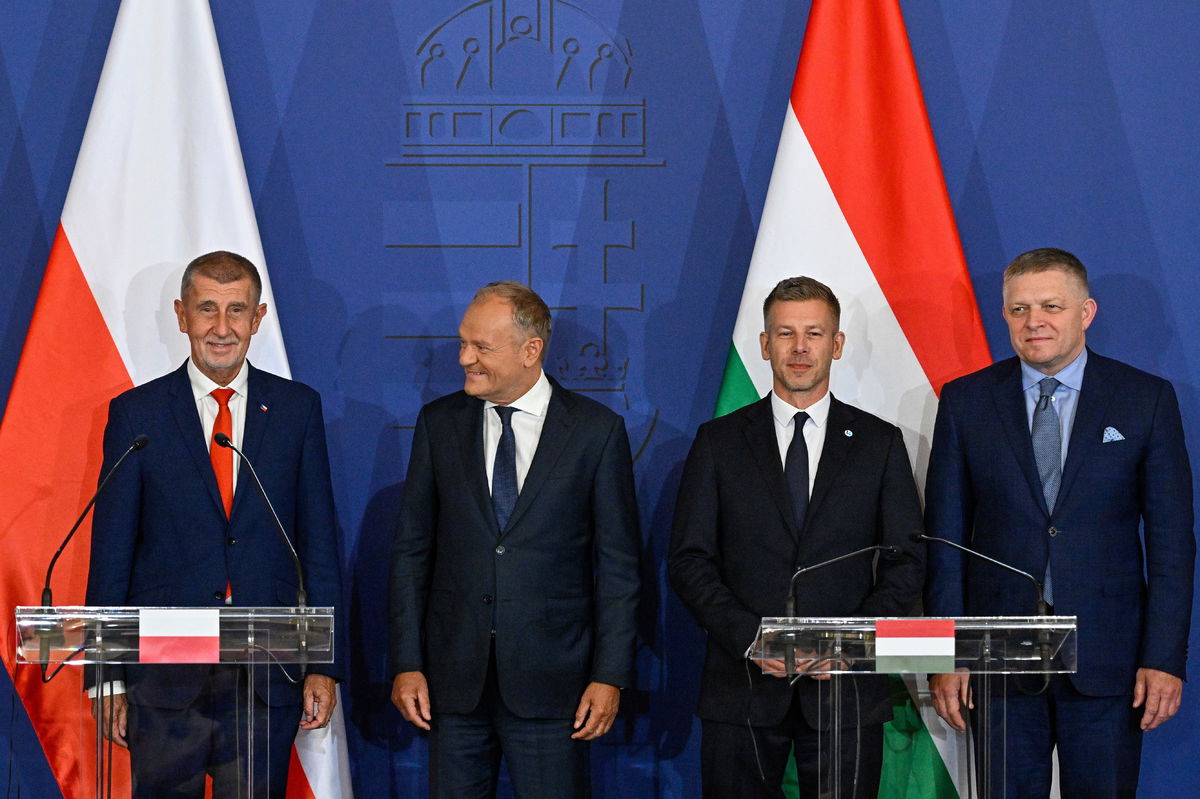 Na snímke premiéri krajín Vyšehradskej štvorky...