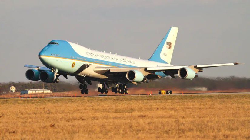 Staršie prezidentské lietadlo VC-25A