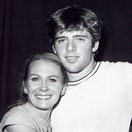 Herečka Juliet Mills a jej manžel Maxwell Caulfield na zábere z 80-tych rokov. 