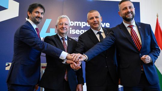 V4 opäť žije: Kaliňák hlási spoločný postup pred summitom NATO, v hre sú aj drony