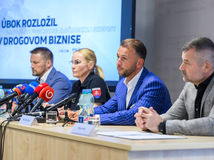 ÚBOK polícia Urus drogy eštok Brndiar maškarová Gaťár