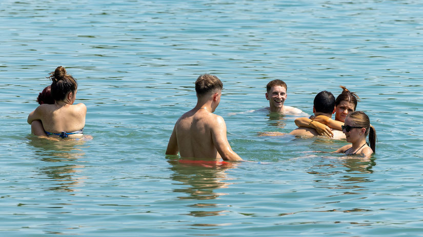 Horúčavy udreli na Slovensko. Plavčíci...