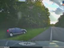 VIDEO: Vodič na Dácii unikal policajtom...