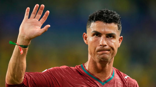 Ronaldo sa vyrovnal legende, Portugalci si vylámali zuby na Kolumbii. Senzačný postup oslavuje druhá najväčšia krajina Afriky
